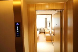 Guangzhou New Tianhe Hotel - Canton - 4