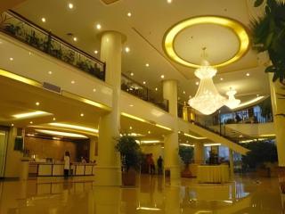 Kunming Plateau Pearl Hotel - Kunming - 1