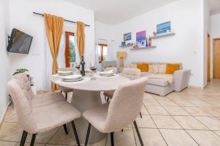 Apartment Kiara near the beach - Dolac - 2