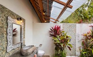 Lovezen - Mantaak - 8