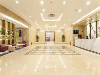 Lavande Hotel Guangzhou Zengchen Xintang Light Railway Station - Canton - 9