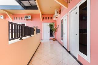 OYO 3387 Nakula Homestay Syariah - Tuban - 5