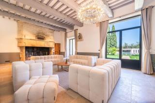 Luxueux domaine au cœur des alpilles - Fontvieille - 2