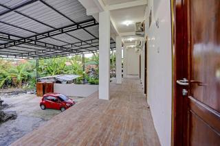 OYO 91653 Grand Syariah Hagawa Lamongan Near SPORT CENTER LAMONGAN - Lamongan - 8
