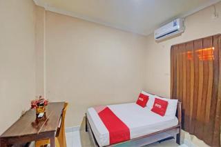 OYO 92961 Amor Kost - Kupang - 0