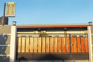 OYO 92961 Amor Kost - Kupang - 3