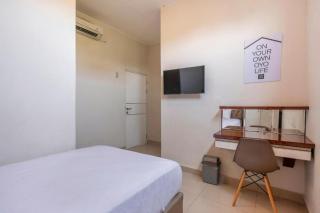 OYO Living 1877 Side Corner - Cirebon - 9