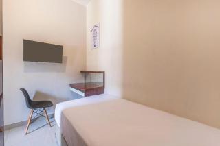 OYO Living 1877 Side Corner - Cirebon - 2