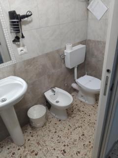 CATANIA AIRPORT ROOM BAGNO PRIVATO iN CAMERA - Catania - 7