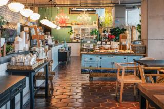 Tropical Hideaway - 4