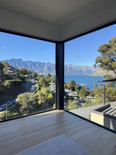 Remarkable Lakeview Escape - Queenstown - 2