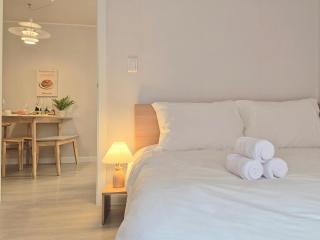 Quiet city house next to the castle wall road Bukchon DDP Changdeokgung Palace Myeongdong Airport Bus Subway Station 10 minutes - Seul - 6