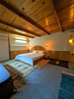 The heavens place wooden room - 5