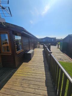2 Bedroom Ocean View, Ilfracombe - West Down - 2