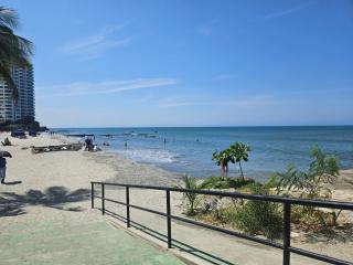 Apartamento con piscina cerca al mar Amoblado Rodadero Sur - 8