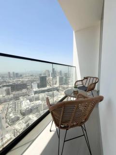 Relax In Style 1br Haven In Binghatti Venus! - 1