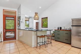 Noosa private sanctuary, walking distance to beach - Noosa Heads - 2