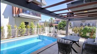 Çalış Merkeze Yakın Özel Havuzlu İkiz Villa - 8