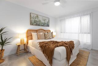 Coastal 3BR Beachside Haven, Pet-Friendly! - Buddina - 0