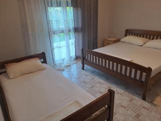 Klejdi's Apt - Ksamil - 5