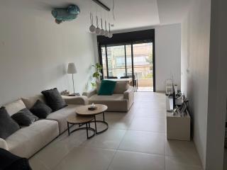 Renovated 3-room apartment with elevator parking balcony and dimension - Tel Aviv - 0