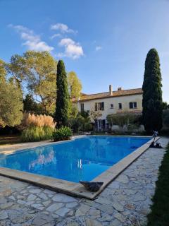 Appartement familial à Arles avec jardin et piscine - Arles - 2