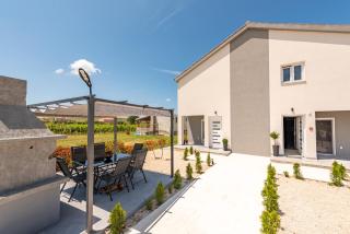 Apartmani Monika i Marcela - Ljubač - 9