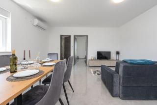 Apartmani Monika i Marcela - Ljubač - 8