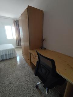 Piso con terraza en 1ª linea de playa, 3 habitaciones, 4º piso sin ascensor - Motril - 1