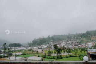 White Cabin By Travelink - Dieng - 9