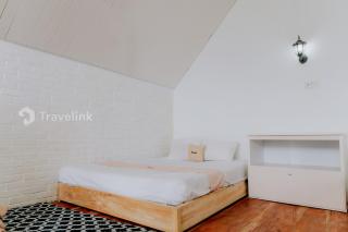 White Cabin By Travelink - Dieng - 4