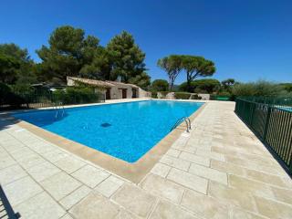 Coquillages et Crustacés - Piscine & Tennis - Gassin - 9