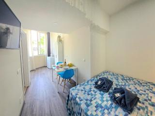 Begona Blue Pearl City Center Studio Nogalera BY NAMASTE ELITE - Torremolinos - 4