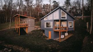 Romantic Container Beautifully Design with Deck in Georgia - Rising Fawn - 9