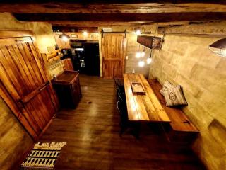 Renovated Cottage with Spa Surrounded by Beautiful Hiking Trails in Ohio - Uhrichsville - 4