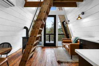 Apex Treehouse in Blue Ridge, GA - 8