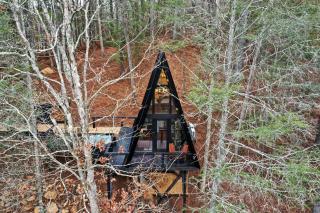 Apex Treehouse with Spa near Fightingtown Creek, - Blue Ridge - 3