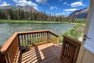 Remote and Serene Lakefront Cabin in Cantwell, Alaska, with Gorgeous Views of Nations Mountain - Cantwell - 1