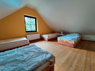 Spacious semi-detached house with wood stove located directly on the Rennsteig - Eisfeld - 8