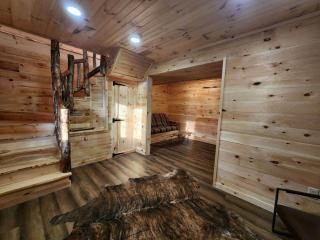 Modern Spacious Cabin with Jacuzzi and Panoramic Views in Ohio - - 6