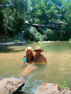 Wake and Glamp: Safari Tent Retreat for Water Sport Lovers in Cibolo, TX - Marion - 4