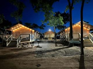 Wake and Glamp: Safari Tent Retreat for Water Sport Lovers in Cibolo, TX - Marion - 1