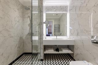 Modern Art Hotel - Lviv - 7