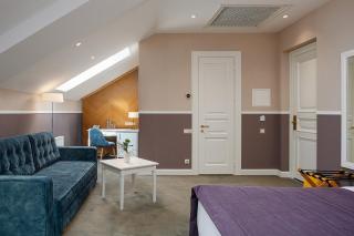Modern Art Hotel - Lviv - 9