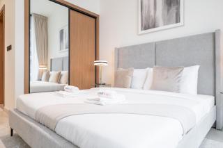 Stylish 1BHK by CzechIn Pool & Gym Prime JVC - 8