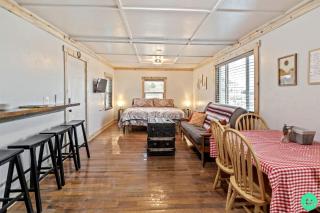 Rustic Secluded Cabin with Stunning Sights in Monticello, Utah - Monticello - 9