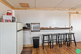 Rustic Secluded Cabin with Stunning Sights in Monticello, Utah - Monticello - 4