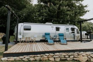 Amazing Airstream Perfect for Couples in Erwin, Tennessee - Erwin - 0