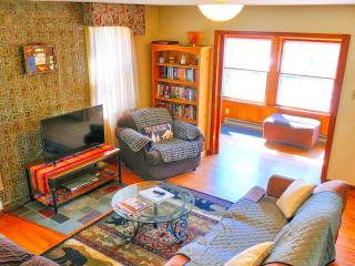 Lakefront Cabin Rental with Incredible Sunsets on Lake Wallenpaupack, Pennsylvania - Hawley - 5
