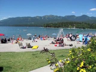 Spacious Pet-Friendly Cabin for a Vacation near Glacier National Park, Montana - Whitefish - 1